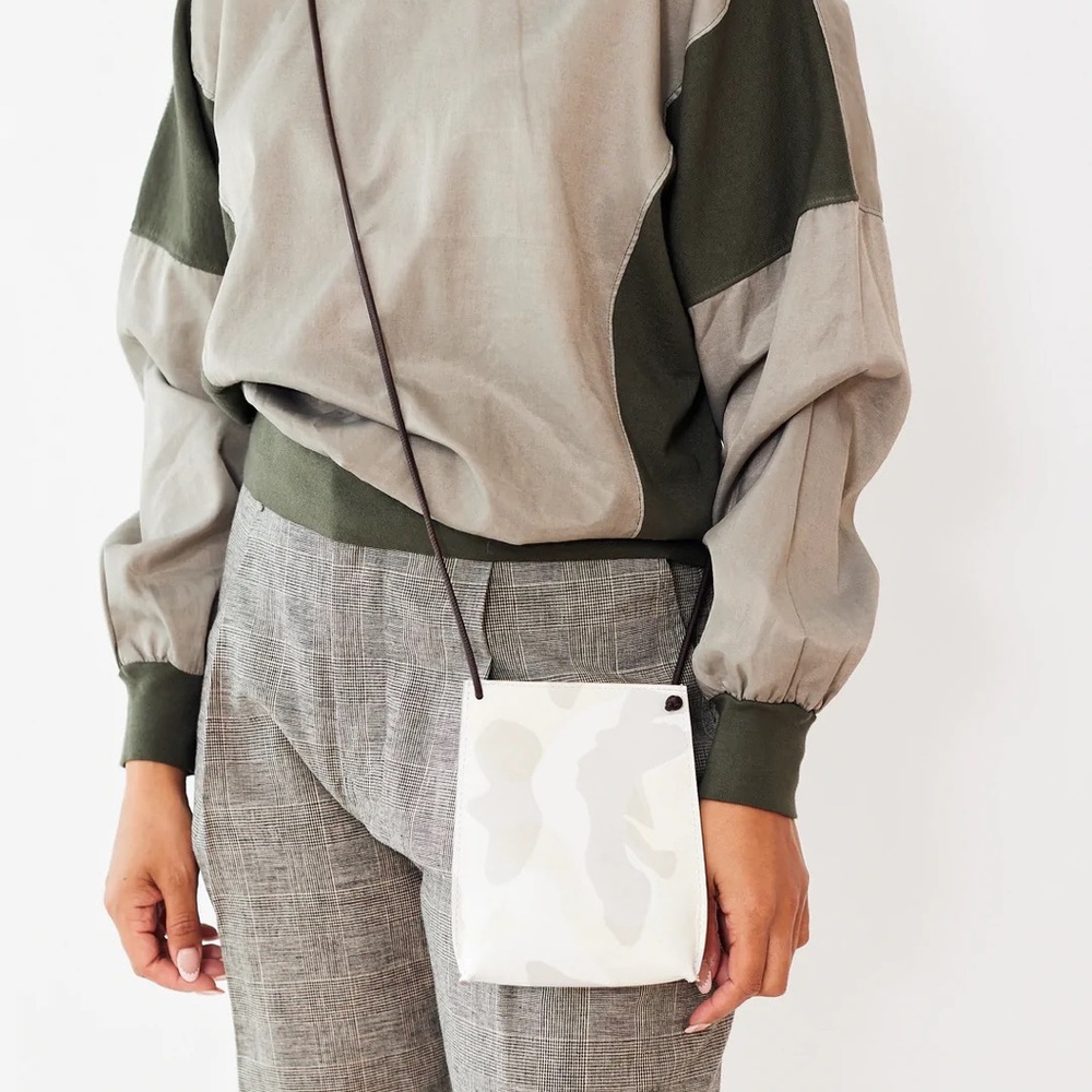 B.May Bag White Camo